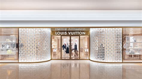 Louis Vuitton Salaries in Jakarta .